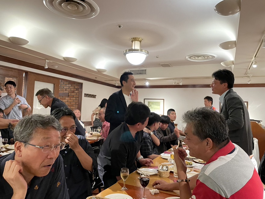 懇親会