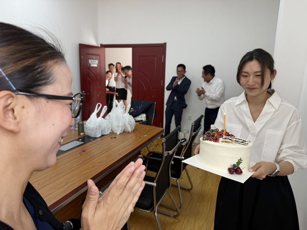 ケーキ登場