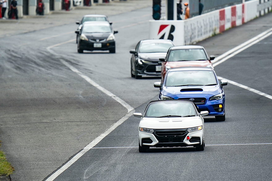 S660で先導走行（ドライバー小林選手）