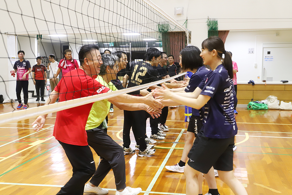 試合開始前の握手