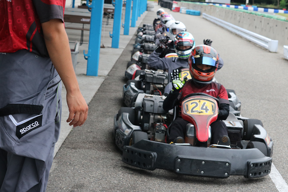 レース前整列